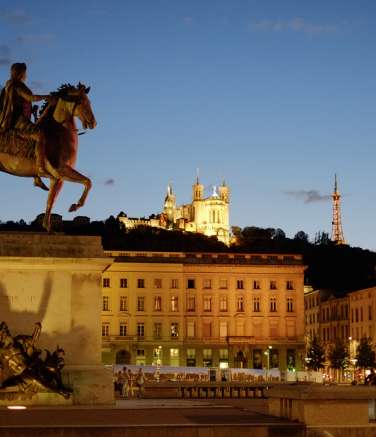 Lyon, capitale de la gastronomie, nouvelle destination à découvrir avec l’aéroport de La Réunion Roland Garros