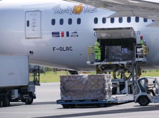 Air Austral Aéroport Fret de la Réunion Roland Garros 